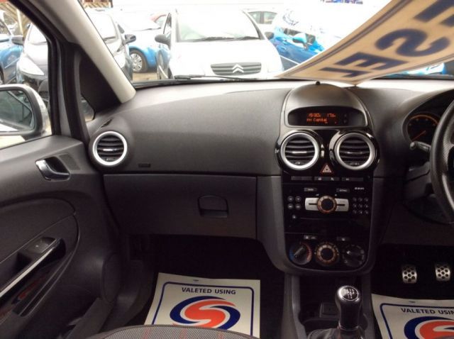 2011 Vauxhall Corsa 1.3 CDTI SXI 5d image 8
