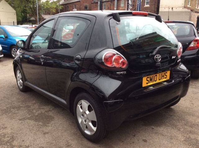 2010 Toyota Aygo 1.0 VVT-I 5d image 2