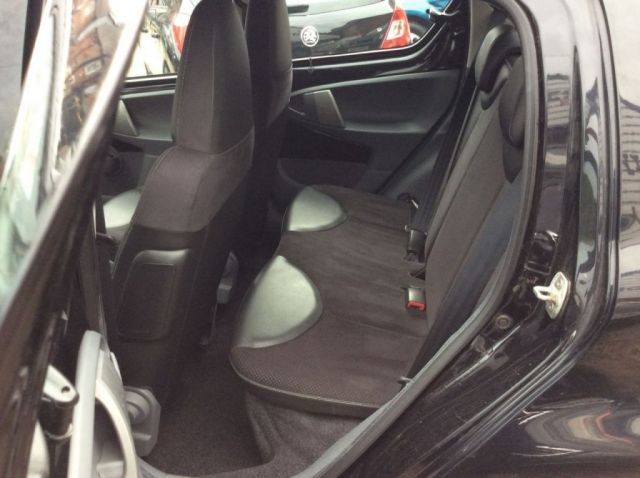 2010 Toyota Aygo 1.0 VVT-I 5d image 10