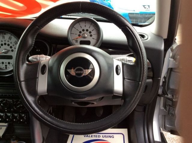 2006 MINI Hatch One 1.6' 3d image 8