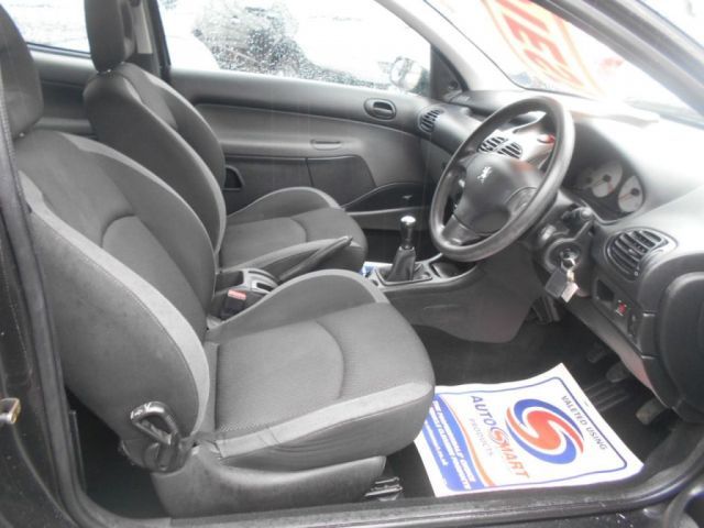 2006 Peugeot 206 1.4 HDI 3d image 6