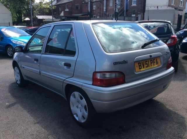 2001 Citroen Saxo 1.4 5d image 2