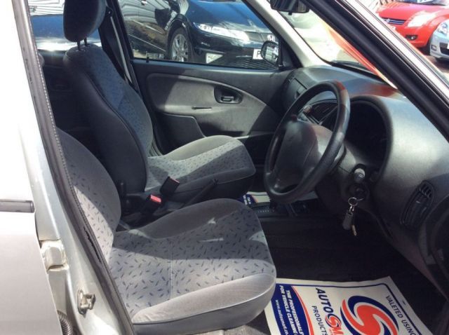 2001 Citroen Saxo 1.4 5d image 6