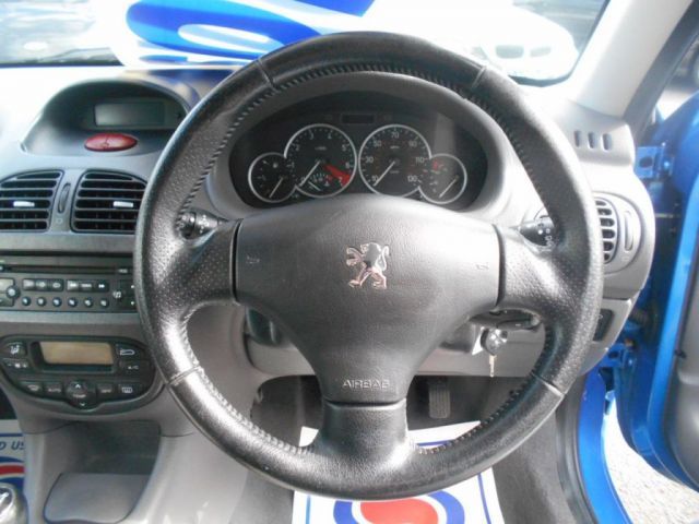 2005 Peugeot 206 1.4 SE 3d image 10