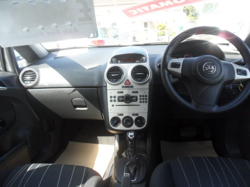 2007 Vauxhall Corsa 1.4 Club 5dr image 8
