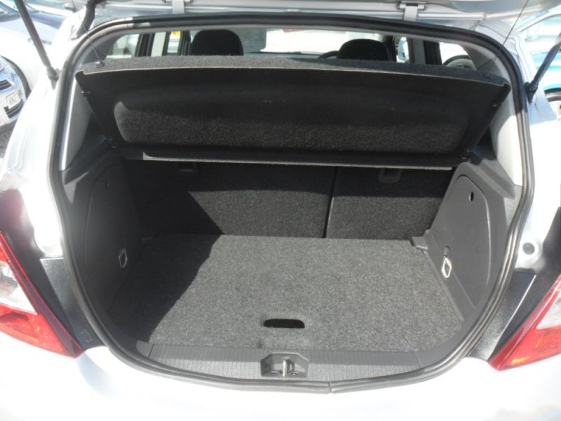 2007 Vauxhall Corsa 1.4 Club 5dr image 10