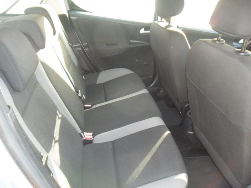 2007 Peugeot 207 1.4 S 5dr image 9