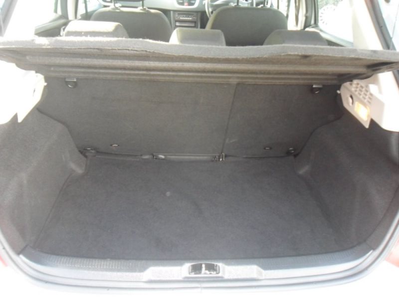 2007 Peugeot 207 1.4 S 5dr image 10