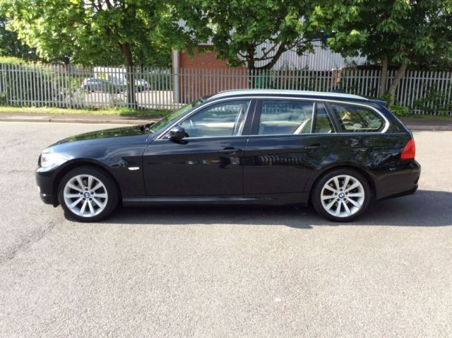 2011 BMW 3 Series 2.0 318D image 4