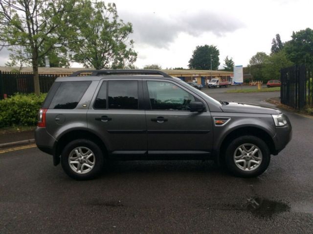 2008 Land Rover Freelander 2.2 TD4 S 5d image 2