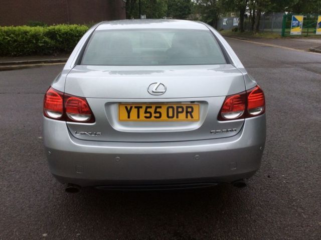 2005 Lexus GS 3.0 300 SE 4d image 3