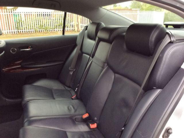 2005 Lexus GS 3.0 300 SE 4d image 9