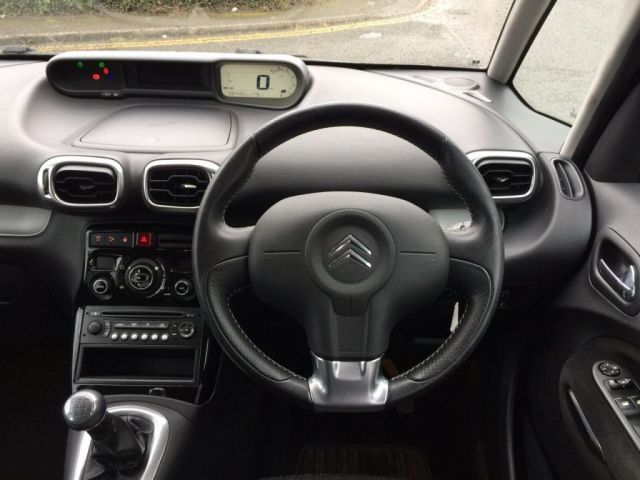 2010 Citroen C3 Picasso 1.6 HDI 5d image 9