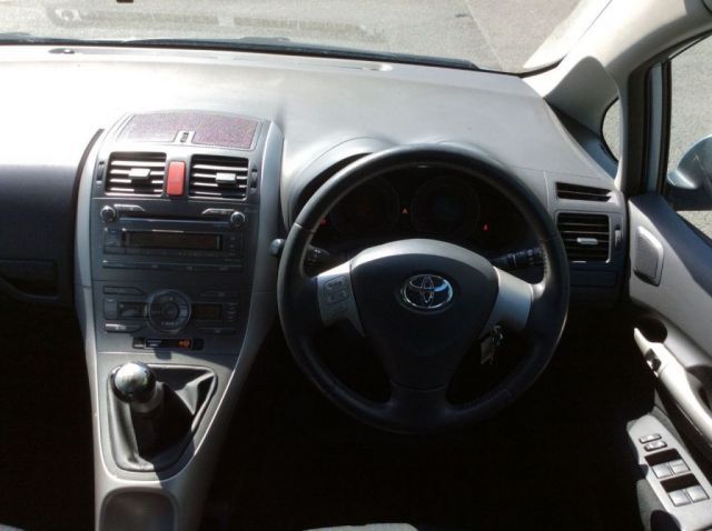 2008 Toyota Auris 1.6 TR VVT-I 5d image 8