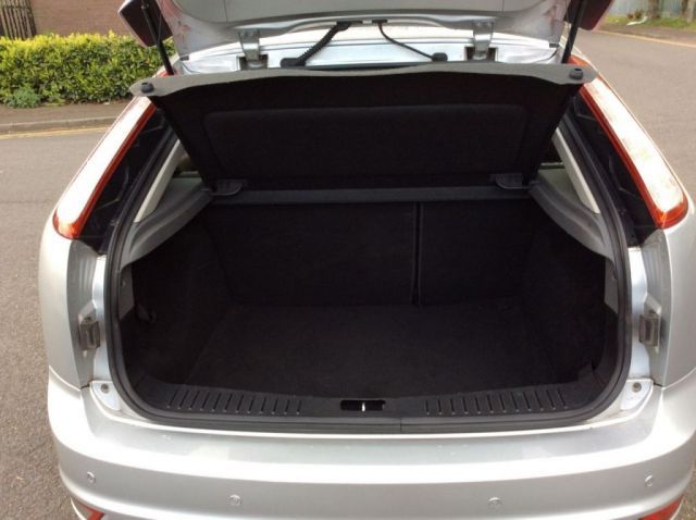 2008 Ford Focus 1.8 Zetec TDCI 5d image 7