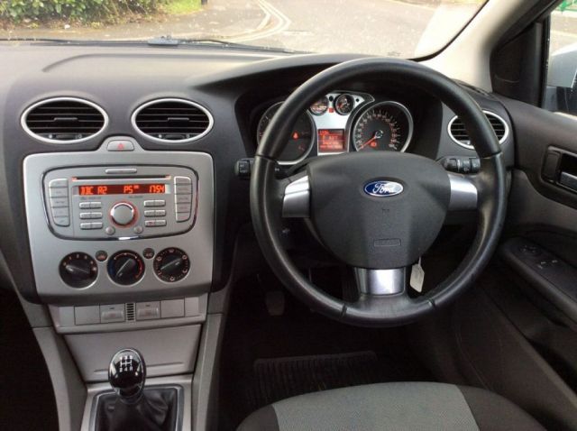 2008 Ford Focus 1.8 Zetec TDCI 5d image 8