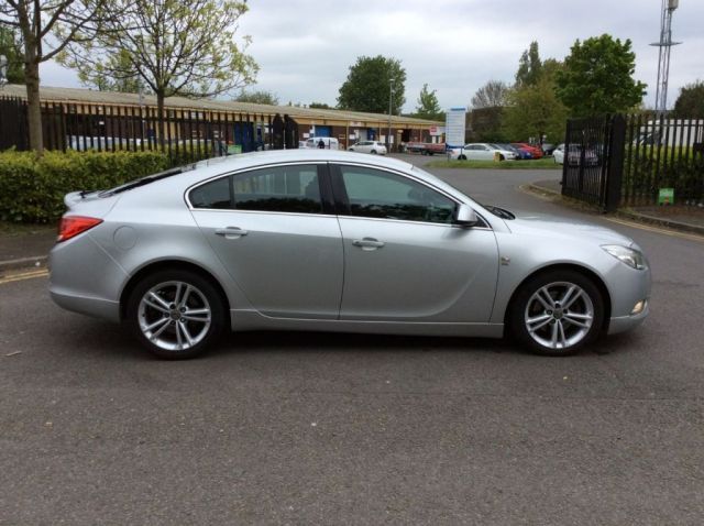 2009 Vauxhall Insignia 2.0 SRI CDTI 5d image 2