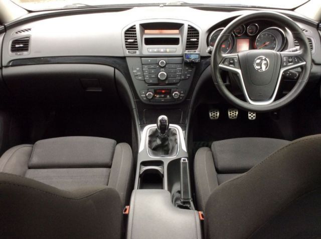 2009 Vauxhall Insignia 2.0 SRI CDTI 5d image 7