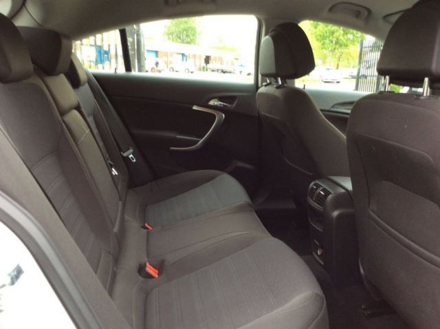 2009 Vauxhall Insignia 2.0 SRI CDTI 5d image 9