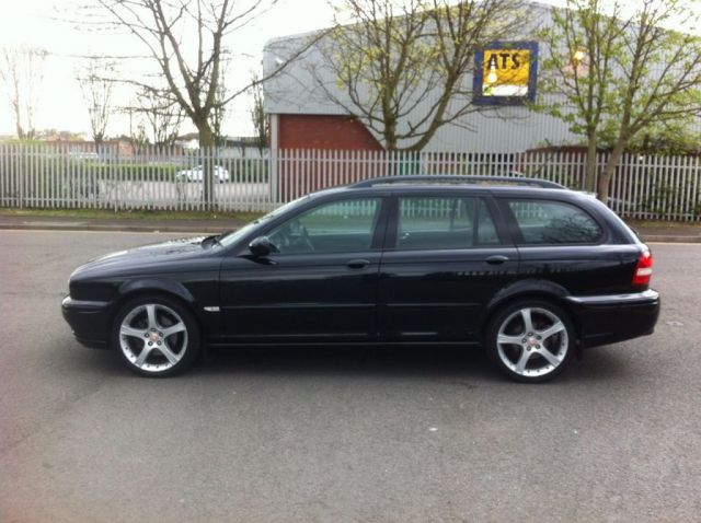 2005 Jaguar X-Type 2.2 Sport 5d image 4