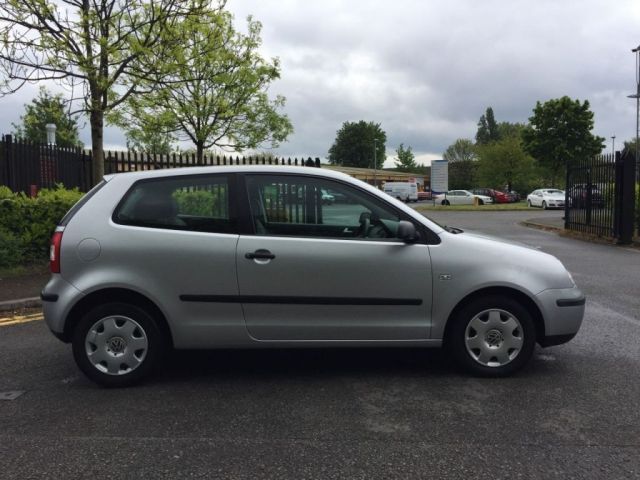 2004 Volkswagen Polo 1.2 S 3d image 2
