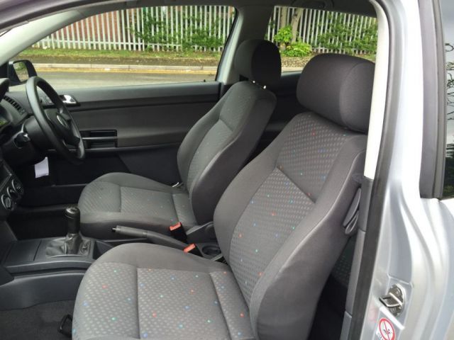 2004 Volkswagen Polo 1.2 S 3d image 8
