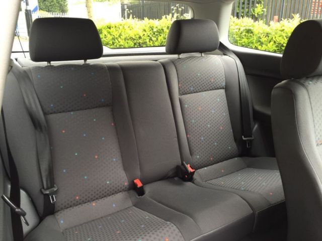 2004 Volkswagen Polo 1.2 S 3d image 9