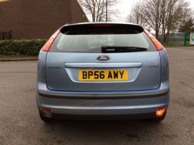 2007 Ford Focus 1.6 Ghia 16V 5d image 3