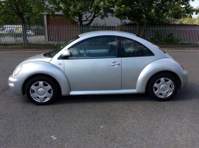2001 Volkswagen Beetle 2.0 8V 3d image 4