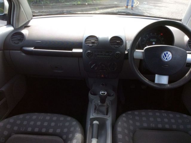 2001 Volkswagen Beetle 2.0 8V 3d image 7