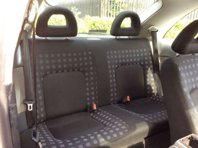 2001 Volkswagen Beetle 2.0 8V 3d image 9