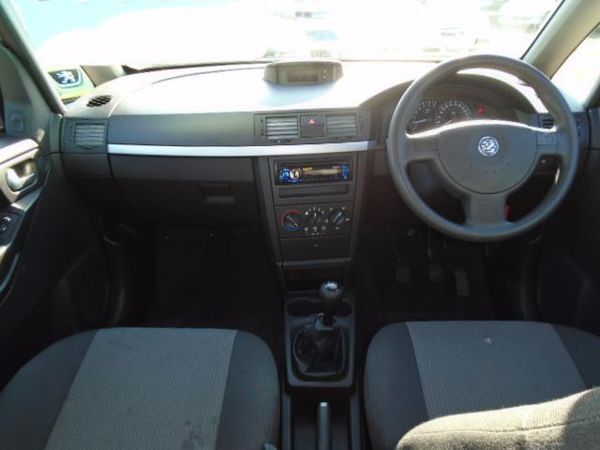 2004 Vauxhall Meriva 1.6 16V 5dr image 6