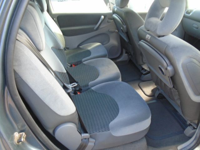 2005 Citroen Xsara Picasso 1.6 5dr image 4