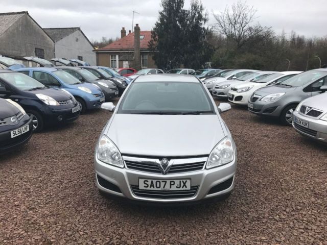 2007 Vauxhall Astra 1.4 16V 5dr image 2