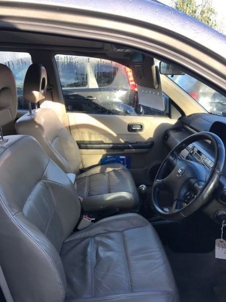 2003 Nissan X-Trail 2.5 Sve 5dr image 9