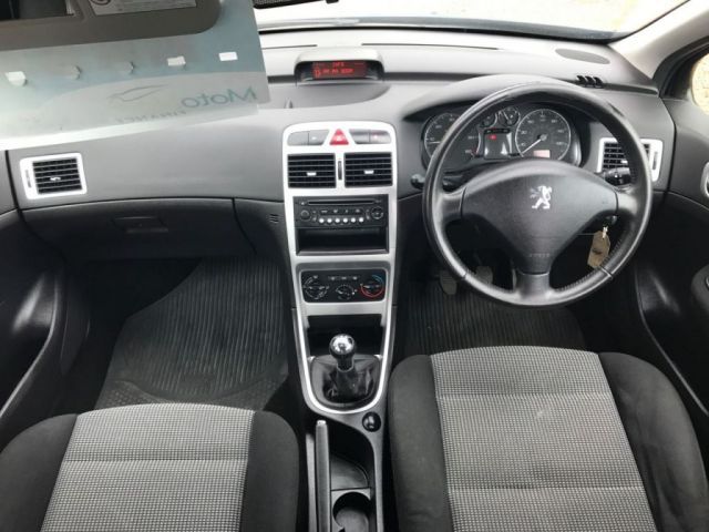 2006 Peugeot 307 1.6 S Hdi 5dr image 6