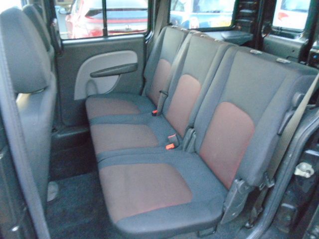 2008 Fiat Doblo 1.4 8V 5dr image 9