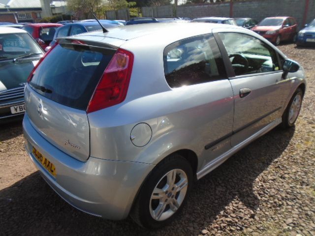 2006 Fiat Grande Punto 1.4 Sport 3dr image 3