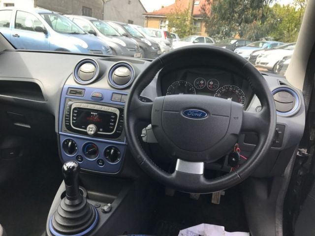 2008 Ford Fiesta 1.4 Zetec 3dr image 8