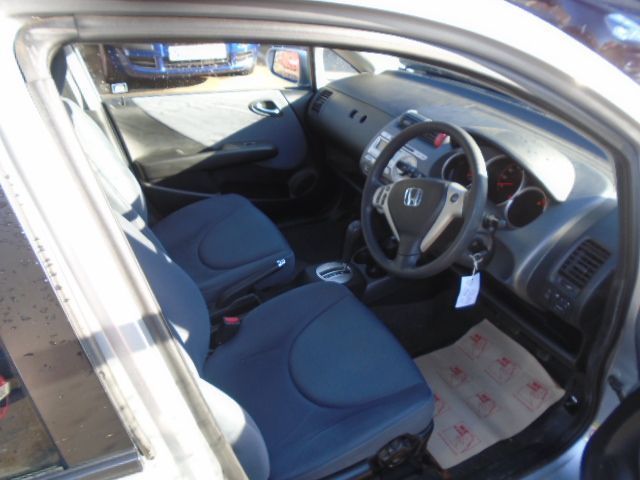2005 Honda Jazz 1.3 DSI SE 5dr image 7