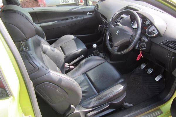 2006 Peugeot 207 1.6 HDI GT 3dr image 4
