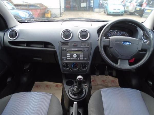 2007 Ford Fusion 1.4 dr image 6
