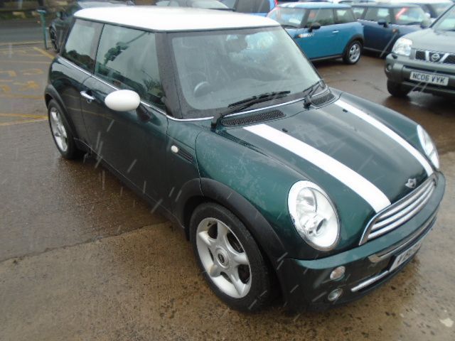 2005 Mini Hatch Cooper 1.6 3dr image 1