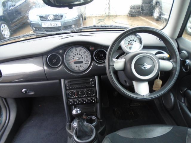 2005 Mini Hatch Cooper 1.6 3dr image 7
