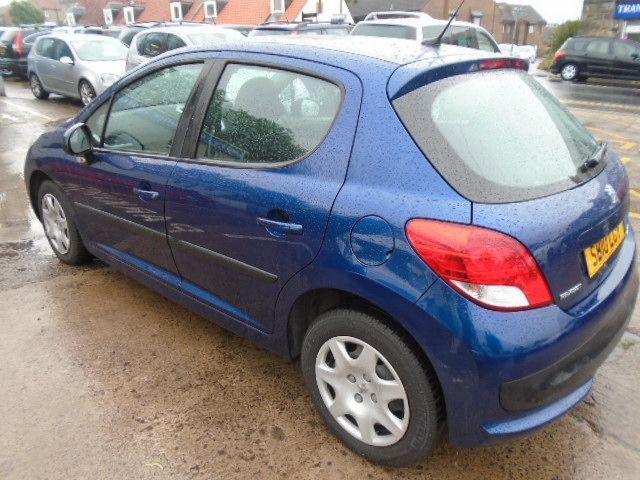 2010 Peugeot 207 1.4 S 16V 5dr image 4