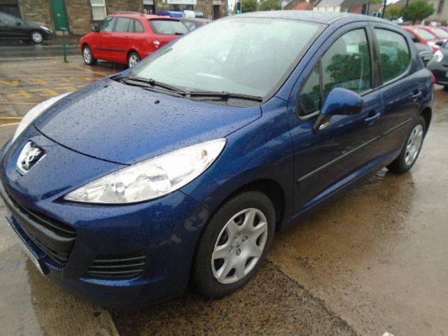2010 Peugeot 207 1.4 S 16V 5dr image 5