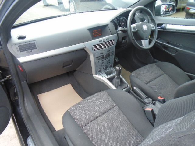 2008 Vauxhall Astra 1.8 SRI 3dr image 8