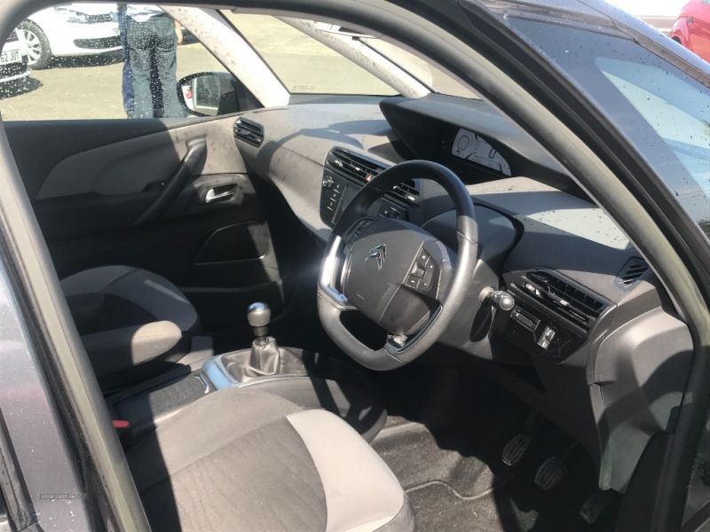 2014 Citroen C4 Picasso VTR+ E-HDI image 6