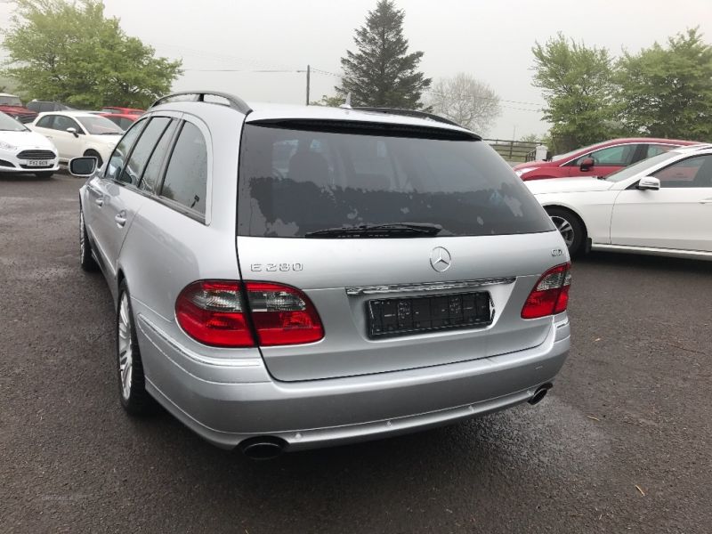 2007 Mercedes E-Class E280CDI image 5