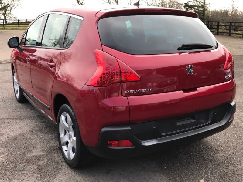 2011 Peugeot 3008 Sport HDI image 4